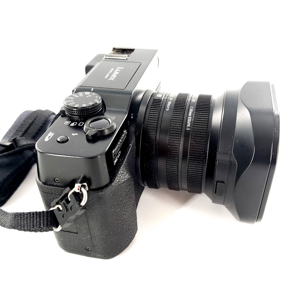 Panasonic Lumix DMC-LC1 5.0MP Digital Camera w/ SD Card, Battery, Charger Tested - Picture 4 of 16